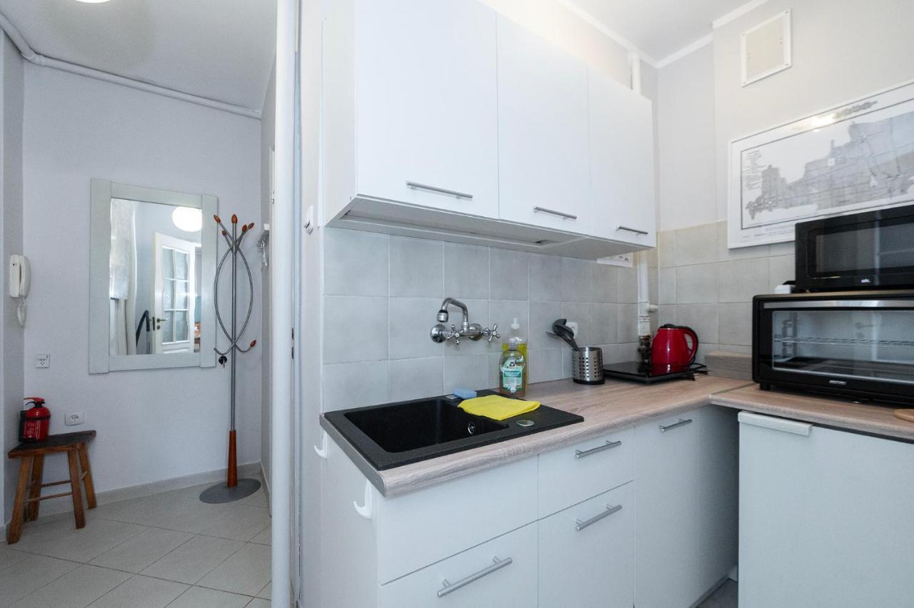 Studio In City Centre Free Parking 罗兹 外观 照片